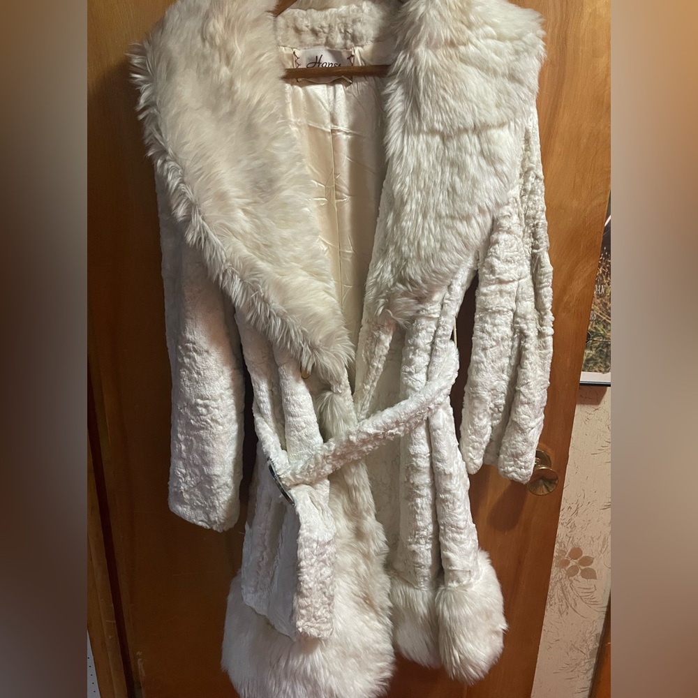 VINTAGE Hanes Cream Satin Lined Fur Coat